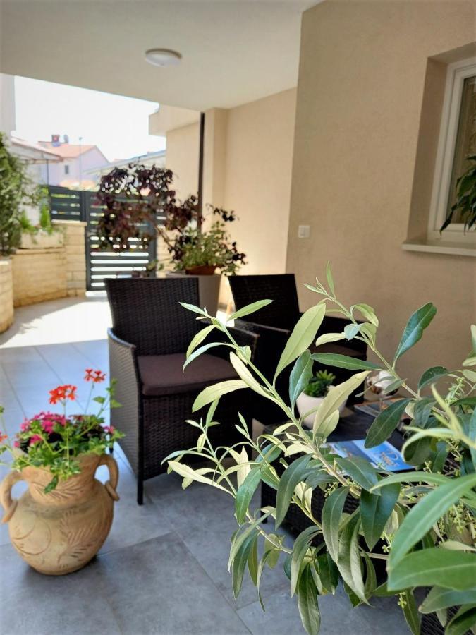 Melody Apartment Poreč Exterior foto