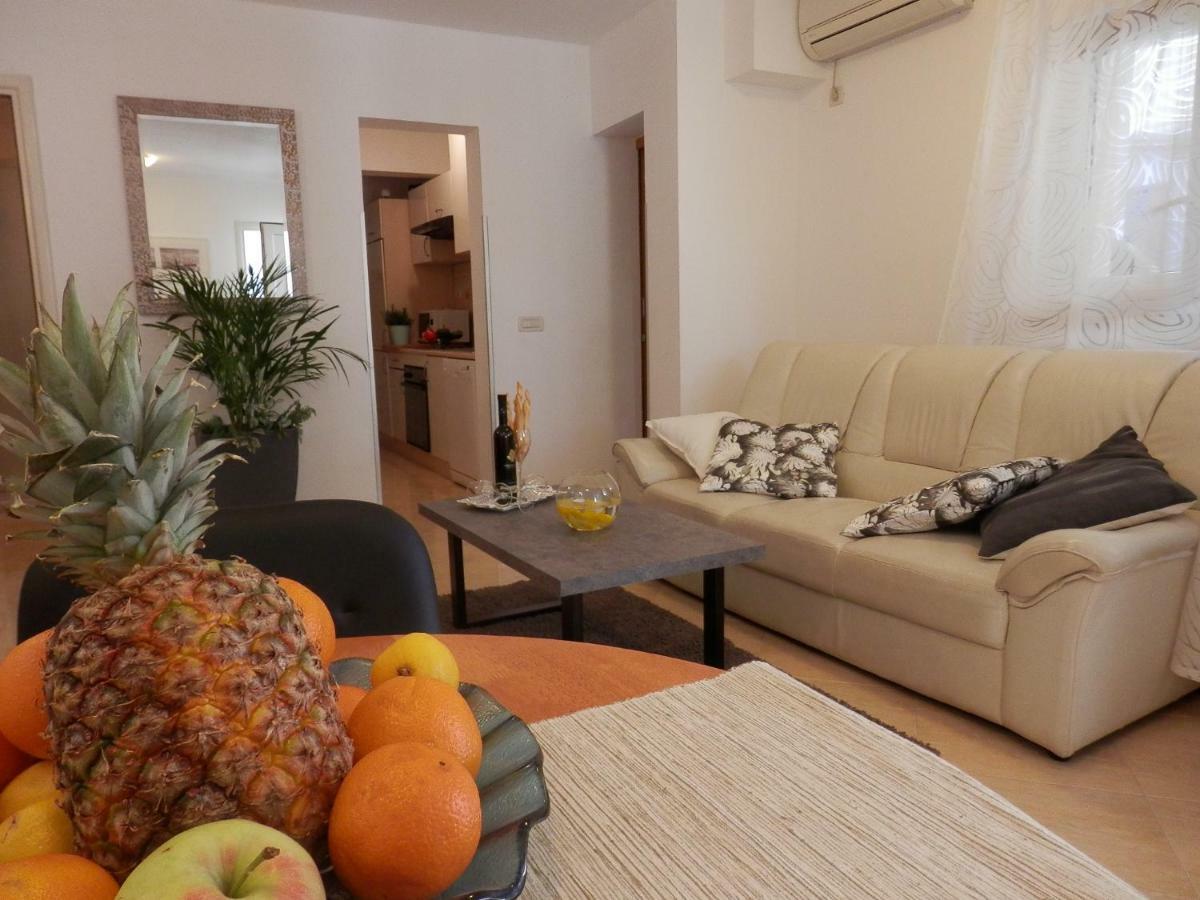 Melody Apartment Poreč Exterior foto