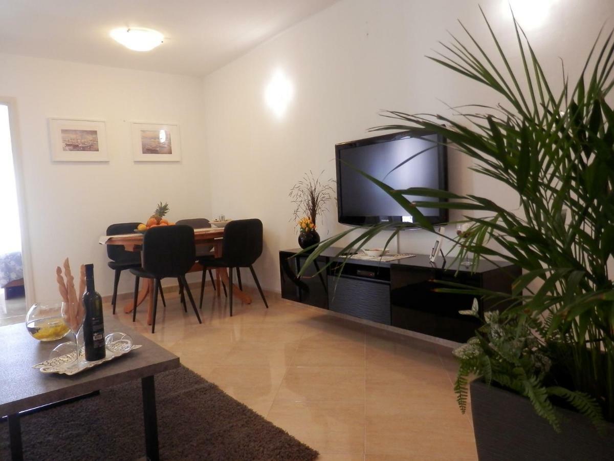 Melody Apartment Poreč Exterior foto